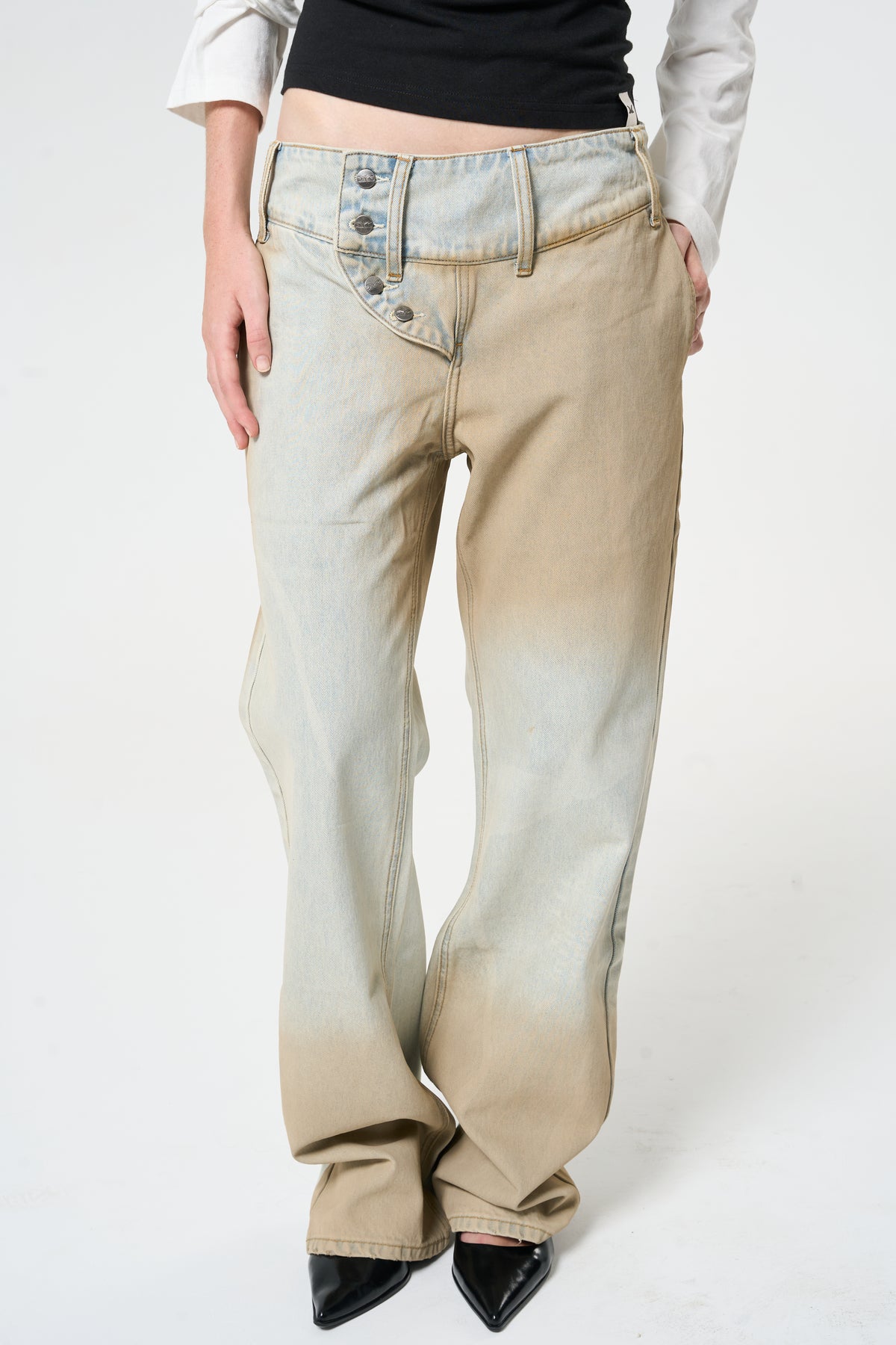 THE DUST JEANS